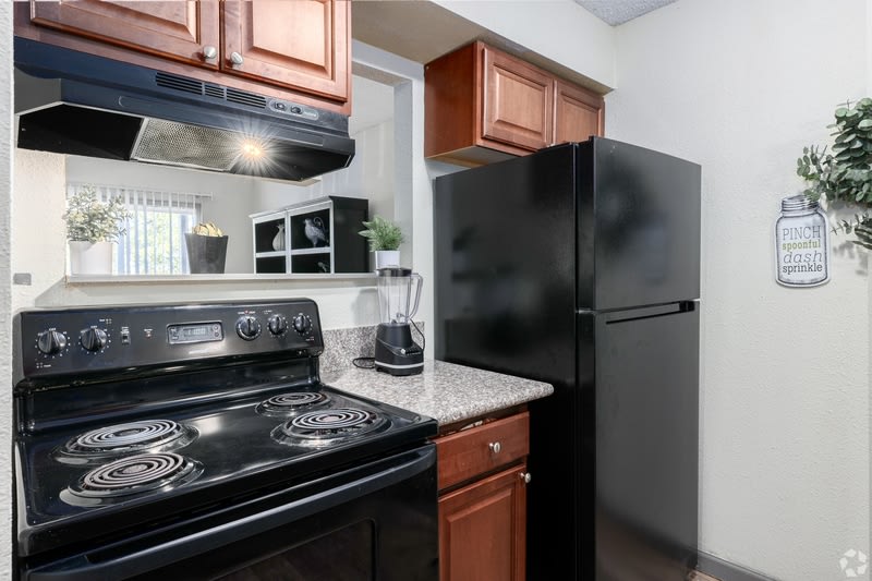 401 Tinker Diagonal Apt 7 – photo 2