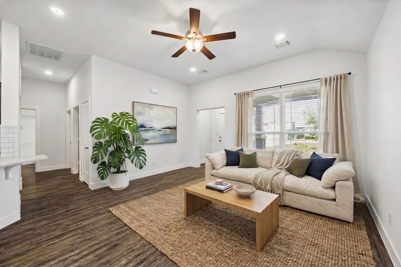 Move-In Ready Home in Conroe Northeast for Lease! – photo 3