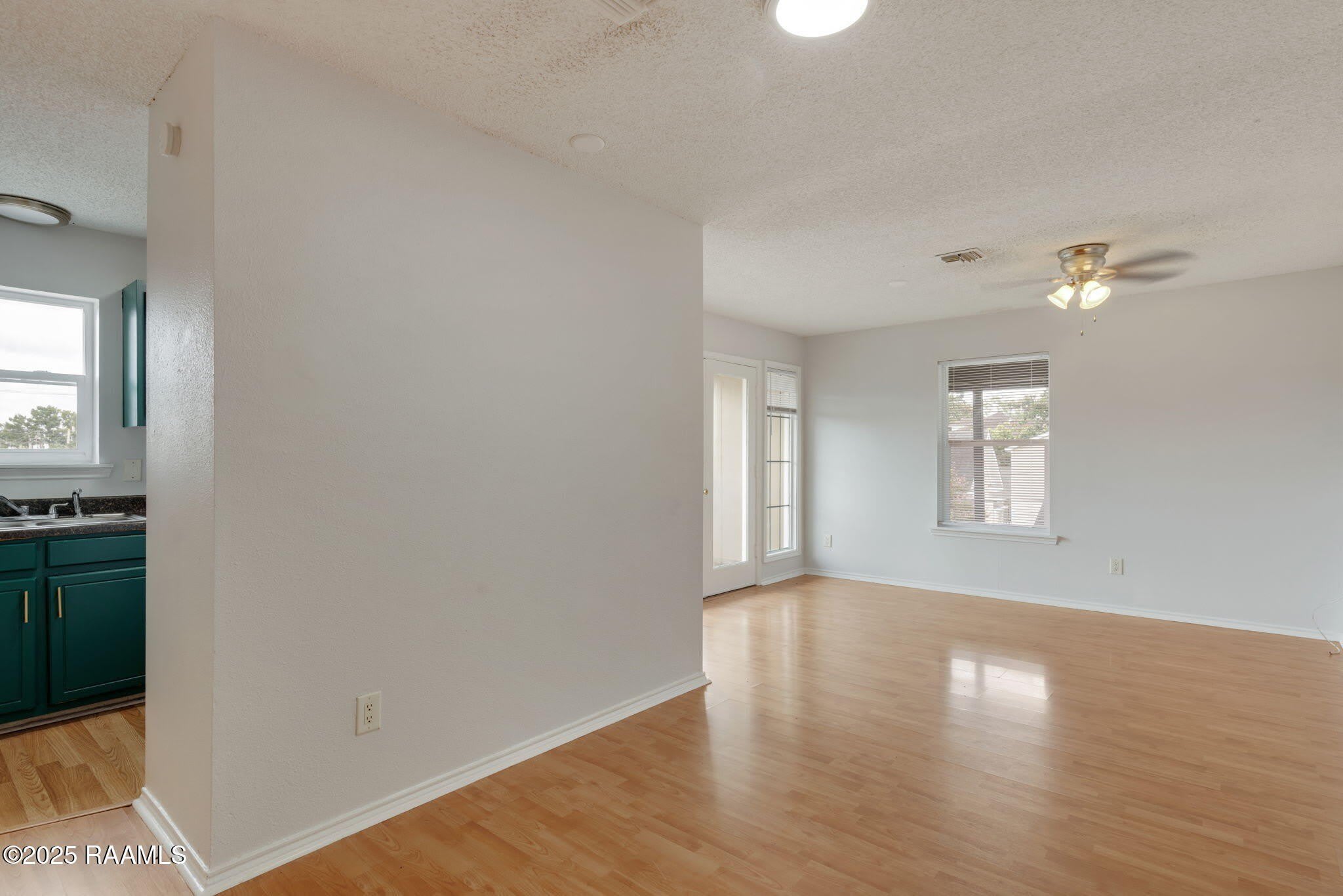 1318 Lee Avenue – photo 5