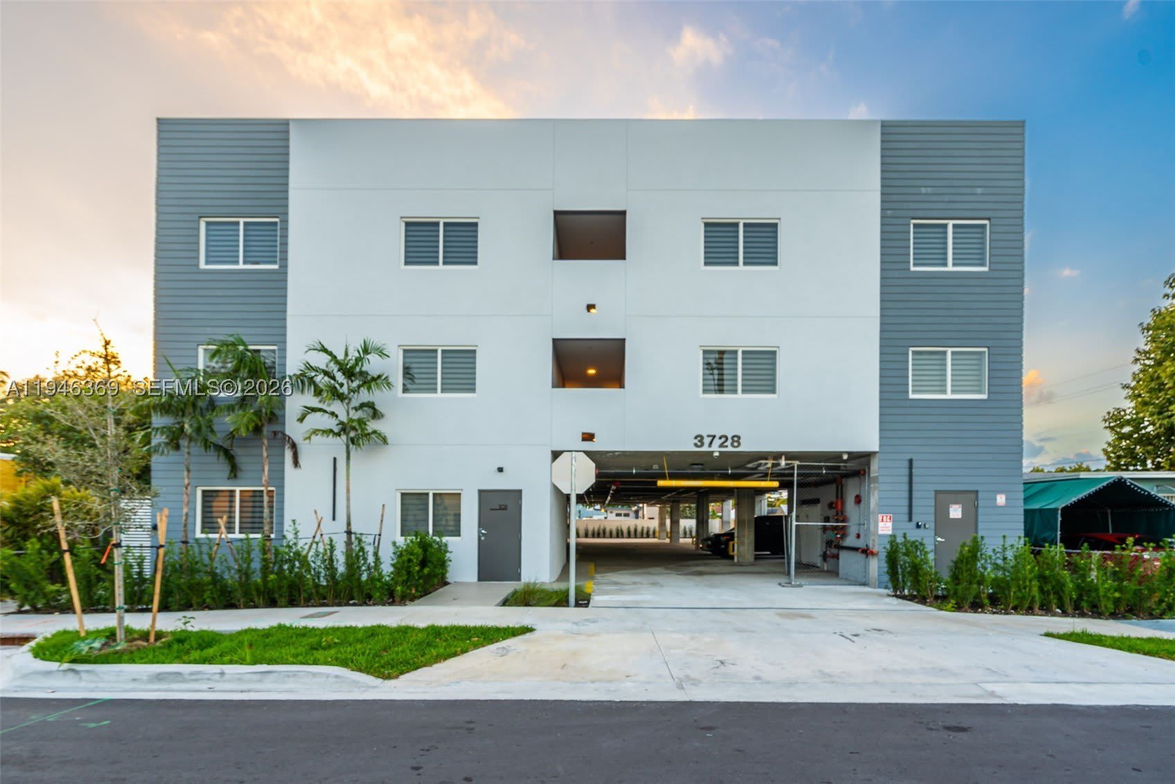 3728 NW 19th Ave – photo 1