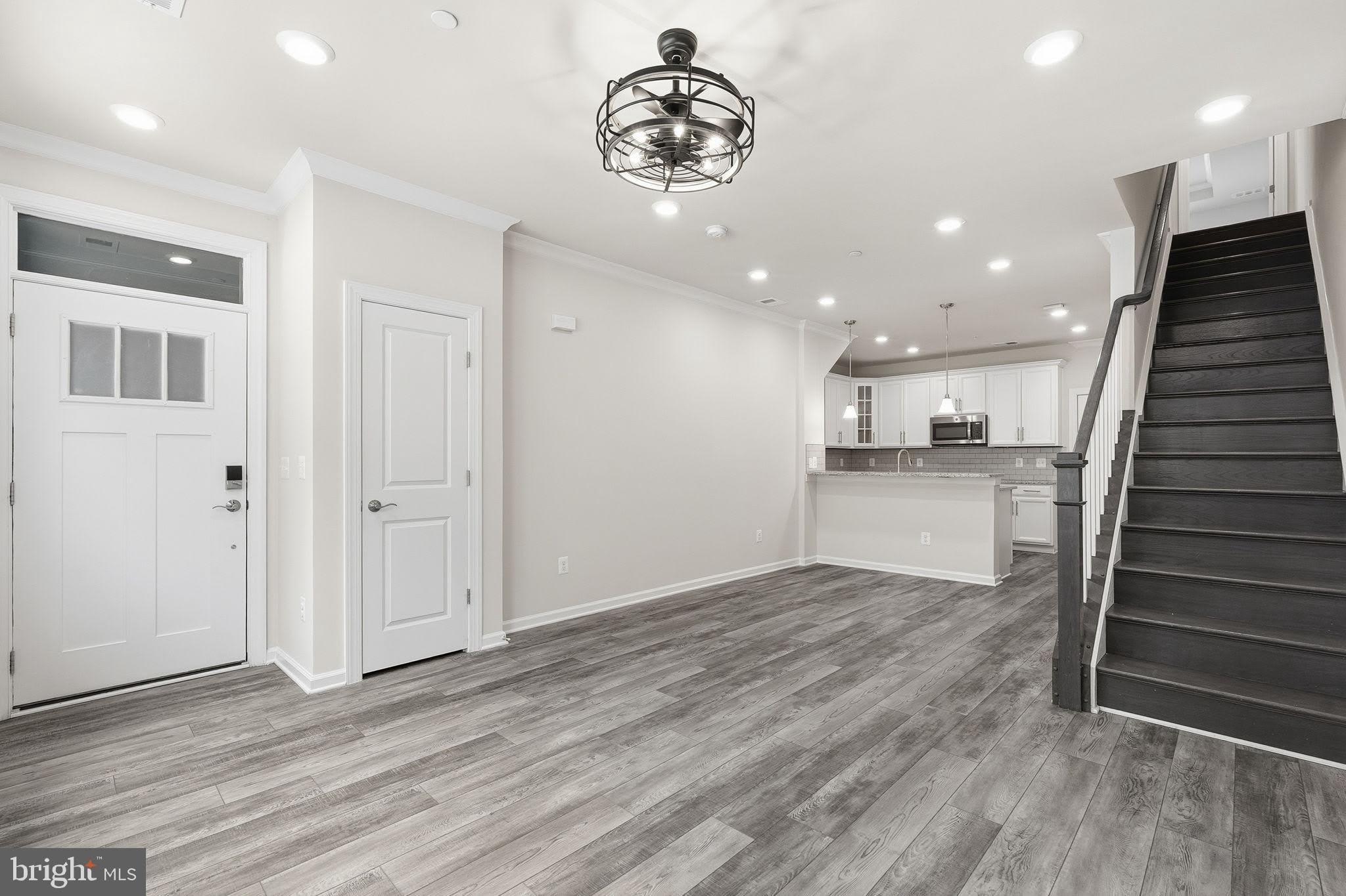 45208 LETTERMORE Square – photo 3