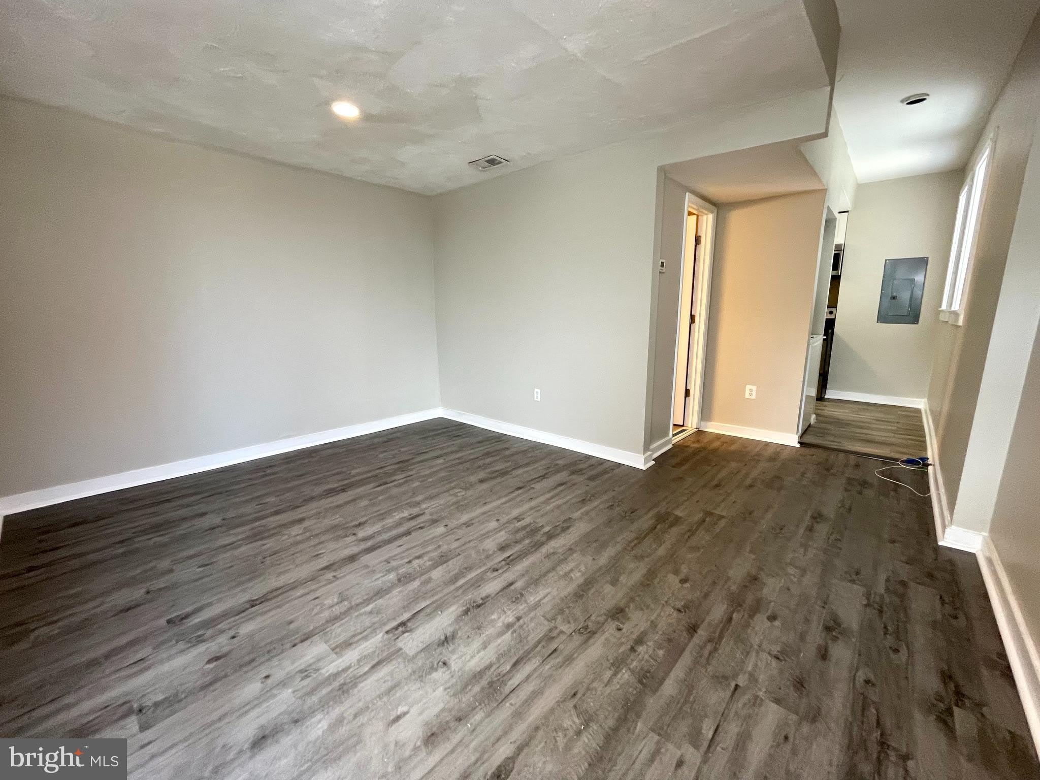 819 12TH Street NE – photo 2