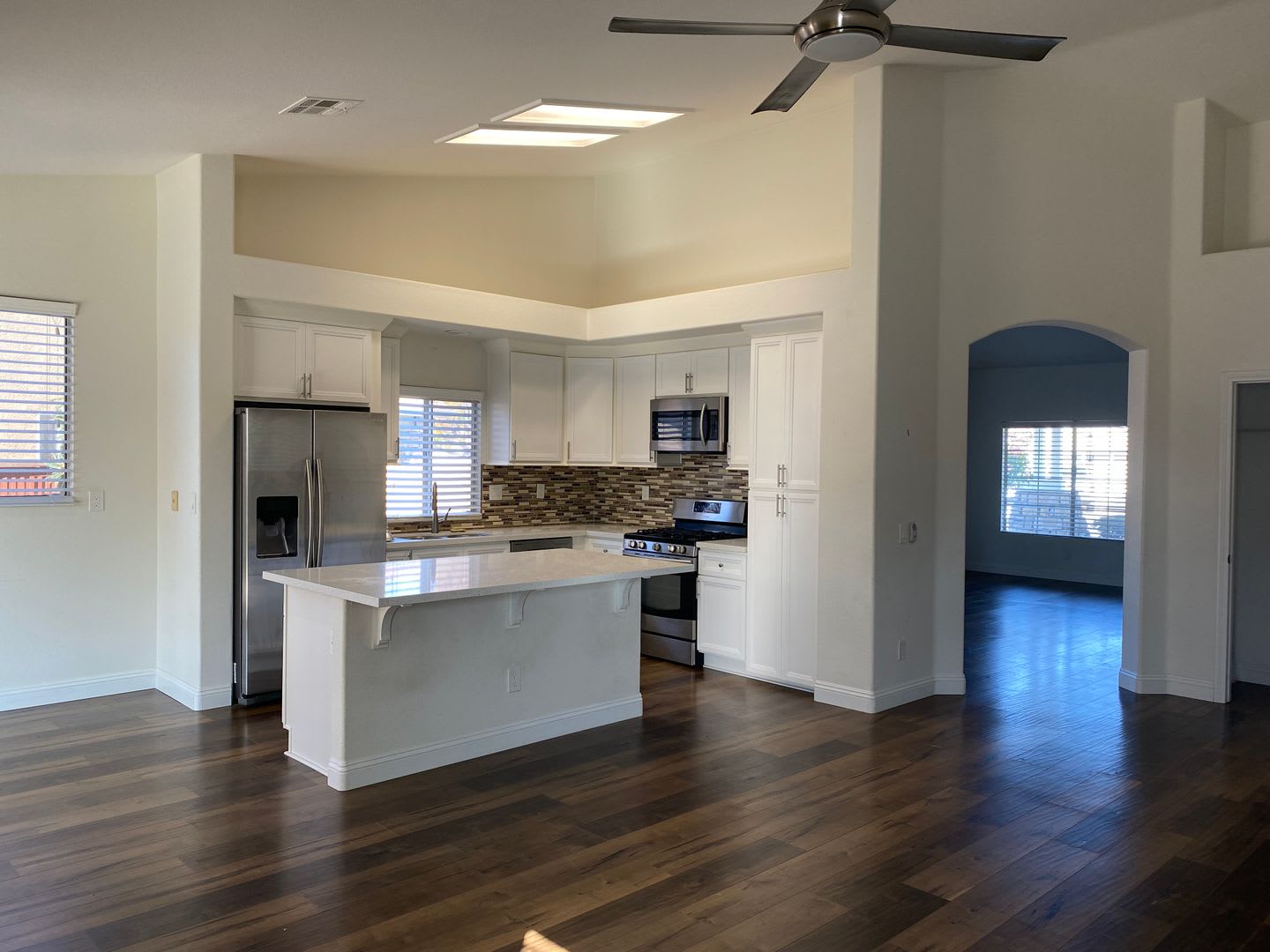 Available 10/1/26. Beautiful single level home on a cul-de-sac. – photo 2