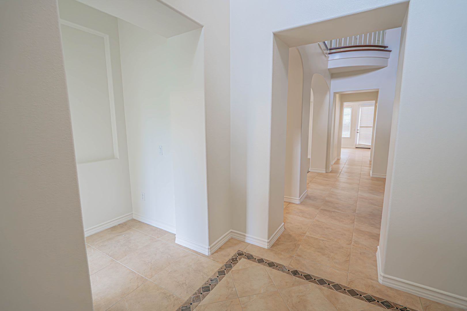 Westridge 4 Bedroom Home for Rent. – photo 2