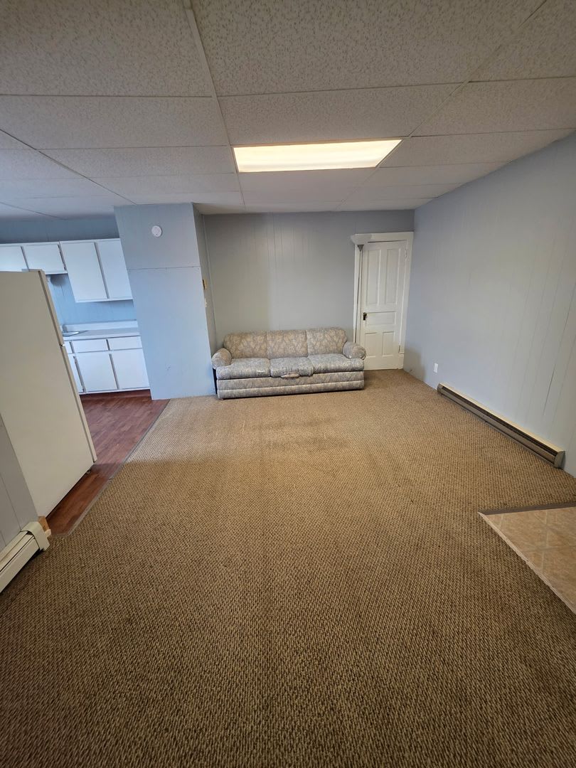 110 E Canda St Apartments – photo 5