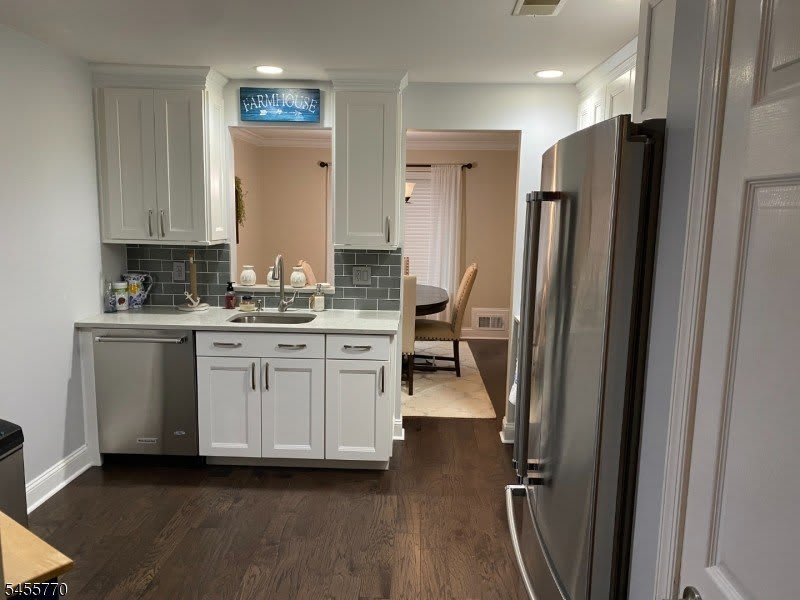 264 Riveredge Dr – photo 5