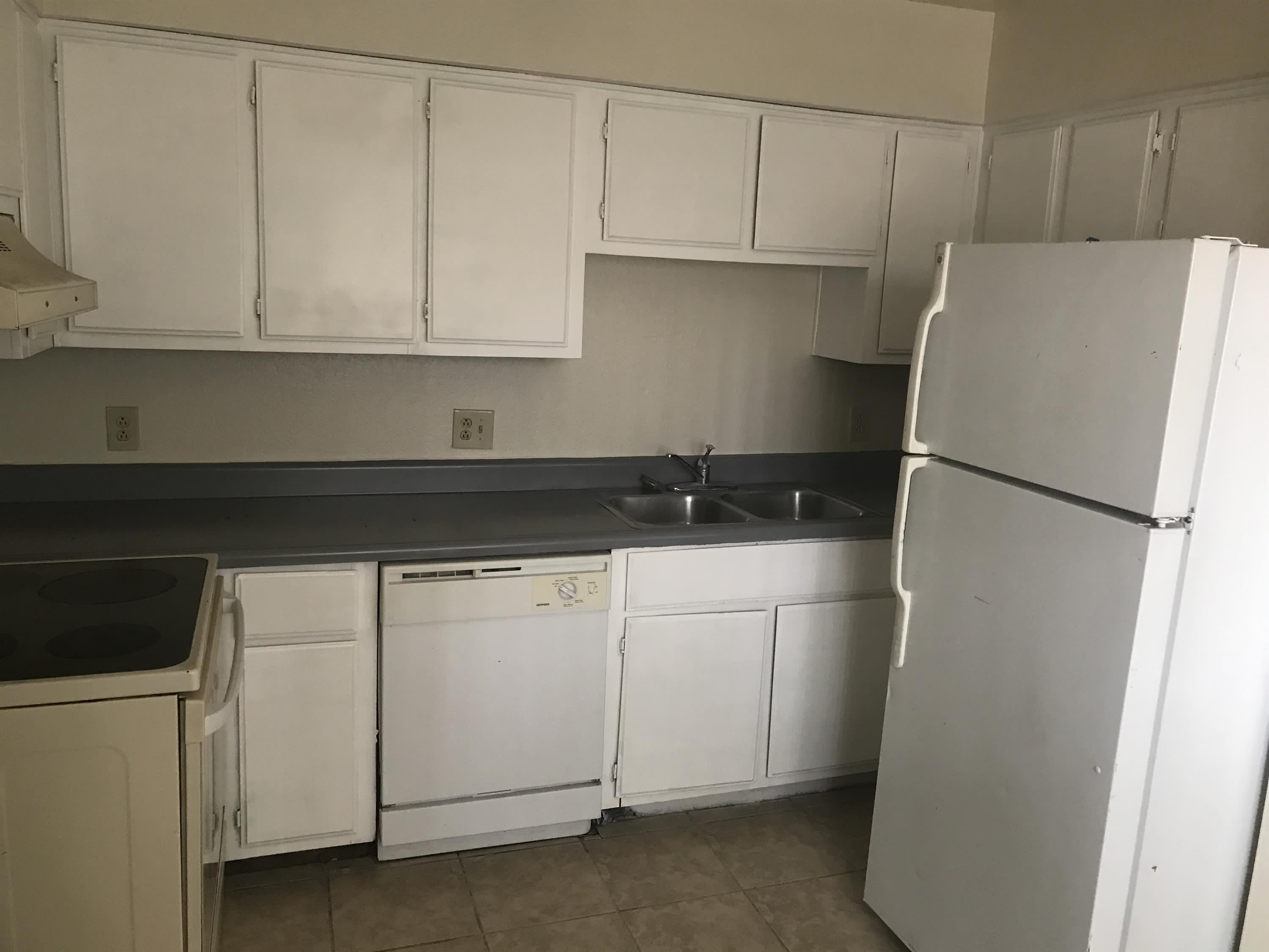 2807 East Marconi Avenue – photo 4