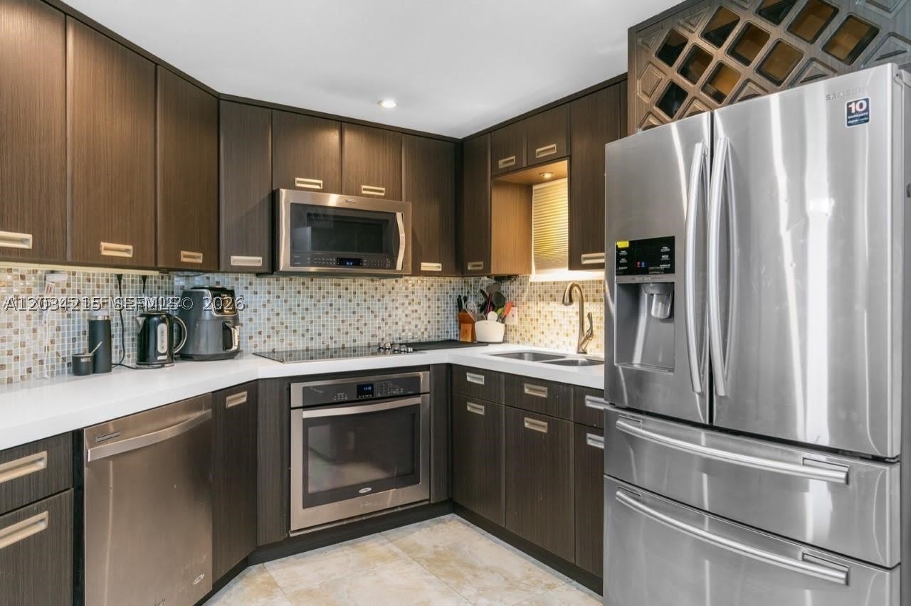 8323 Lake Dr – photo 2