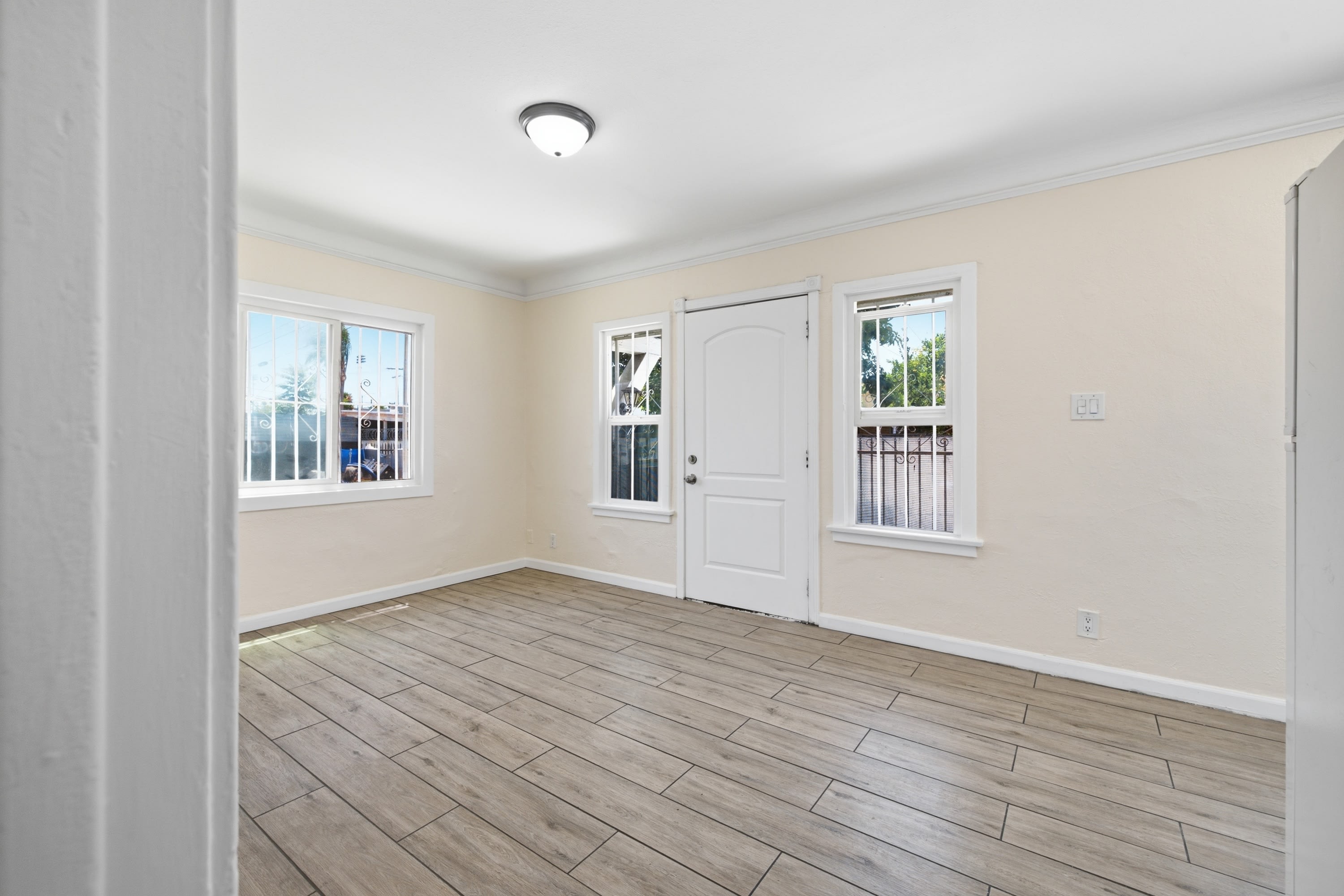 612 E 87th st – photo 3
