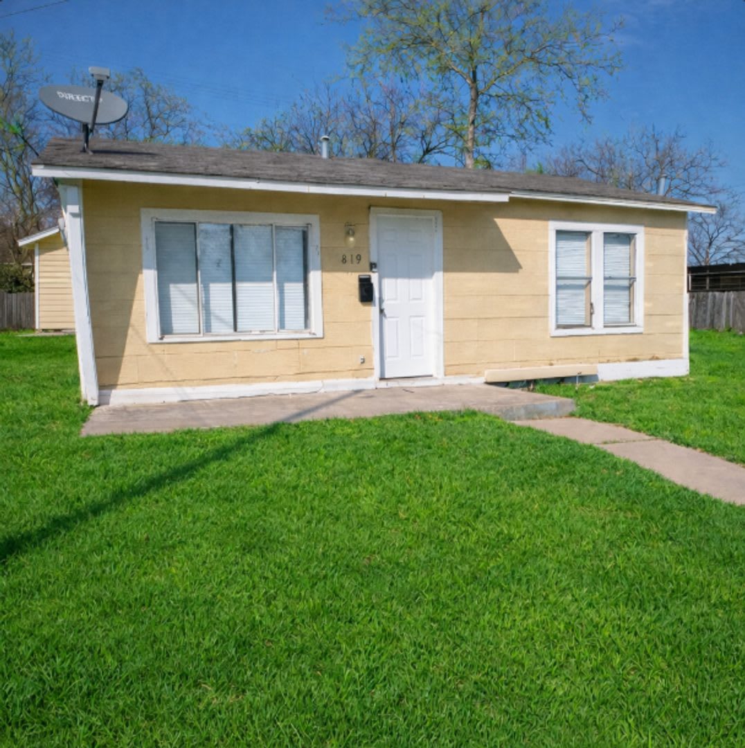Great Home Near AT&T Center and Downtown! – photo 2