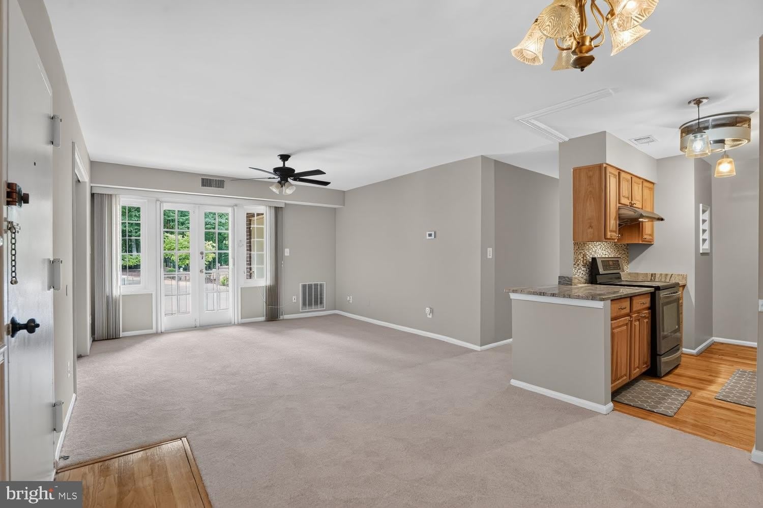 5905-E NOBLESTOWN Road – photo 2