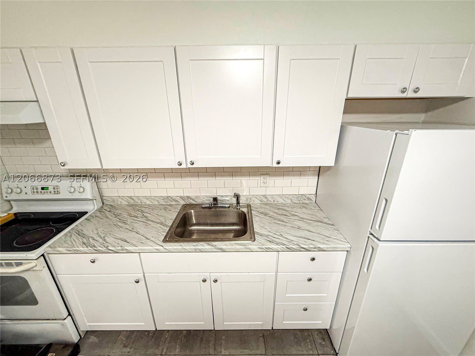7110 Custer St – photo 4