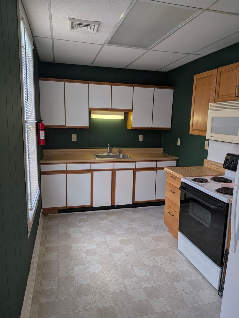 251 Main Street – photo 3