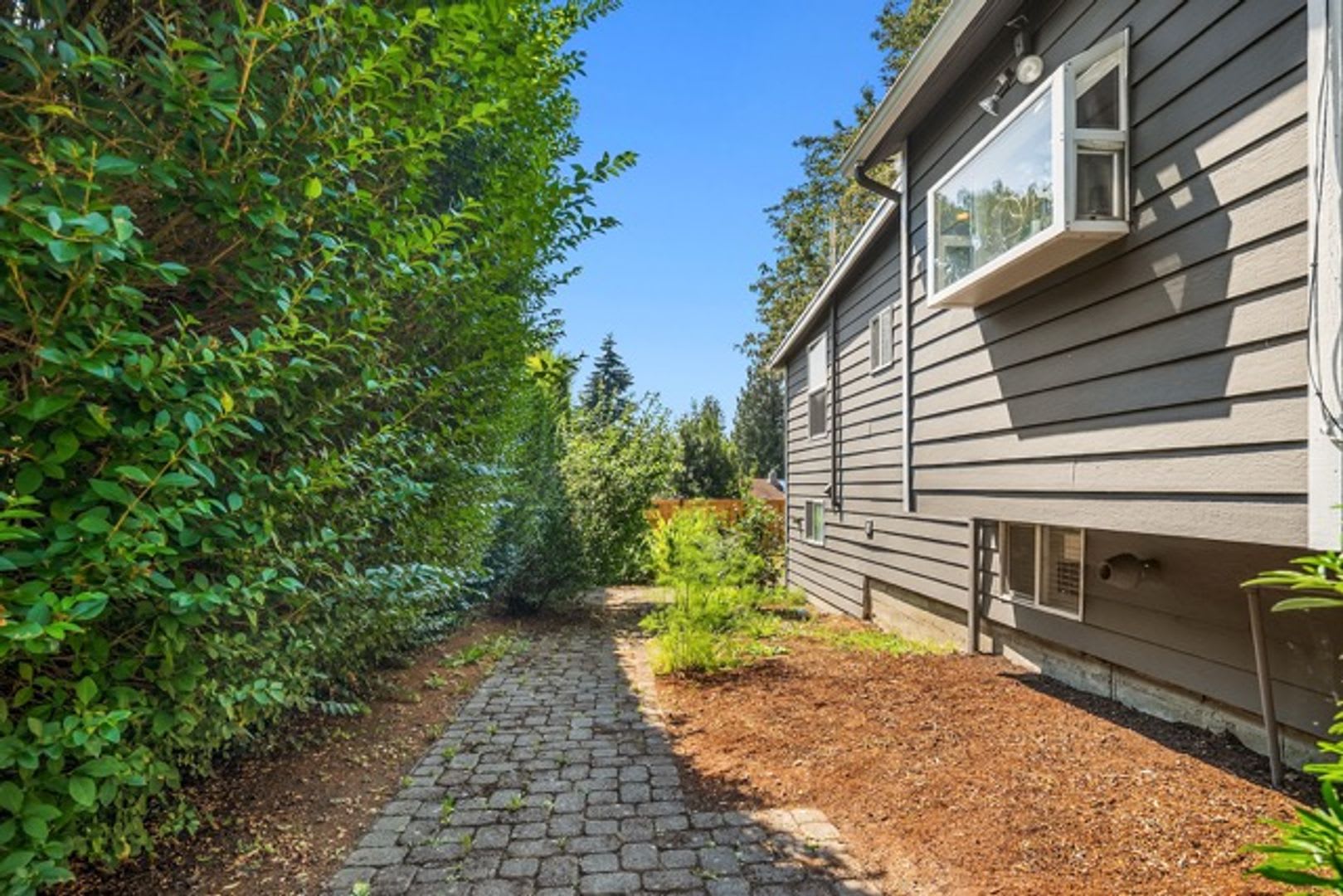 5Bd/2Ba Seattle Home – photo 3