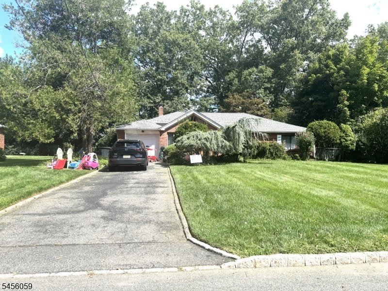 34 Tower Rd – photo 1