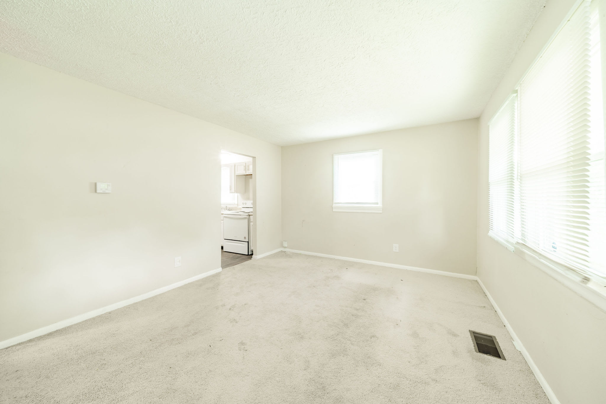 2250 North Goodlet Avenue – photo 2