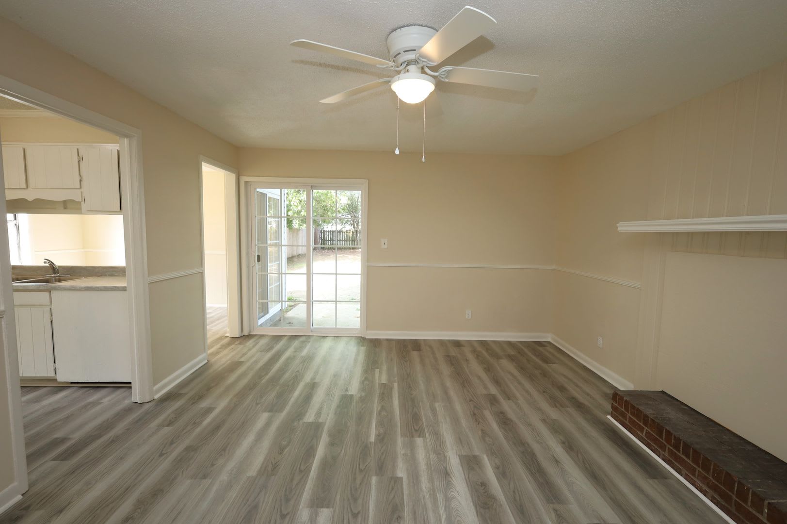 2820 Kirkwood Circle – photo 2