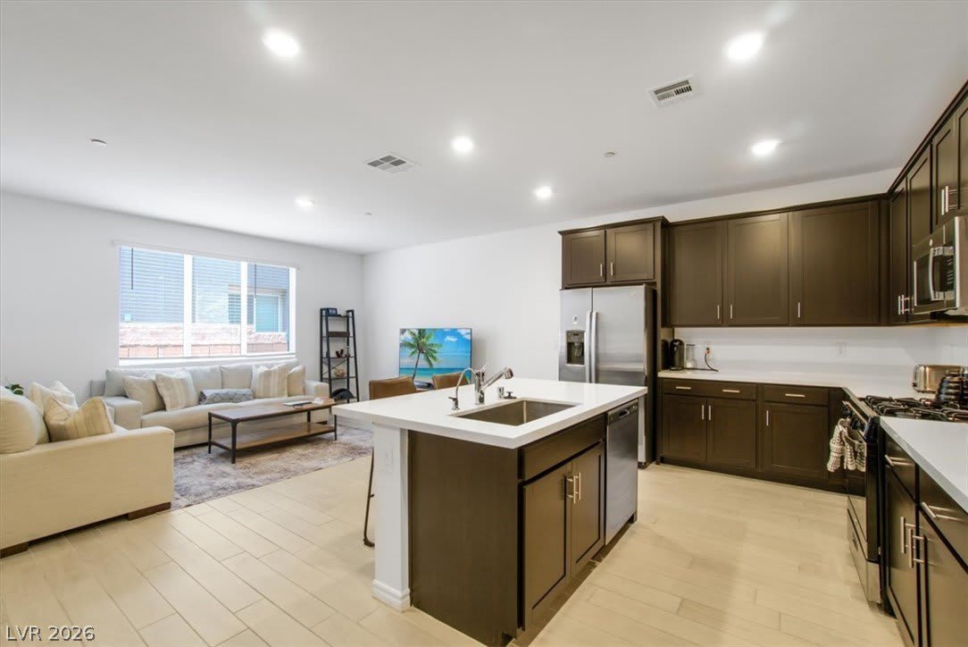 1529 E Eva Crossing Place – photo 5