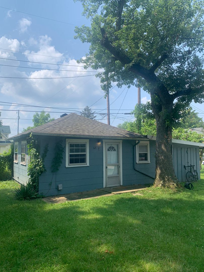712.5 East Cottage Grove Avenue – photo 1