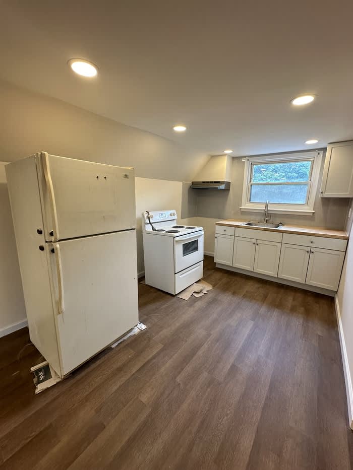 2717 Cedarhurst Road – photo 2