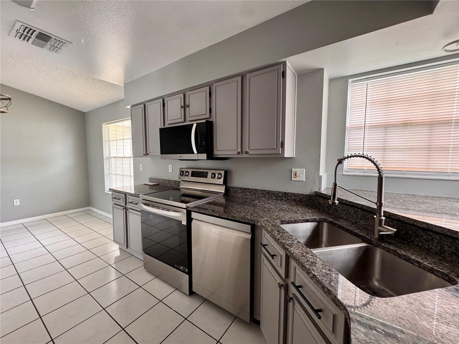 4125 E Vista Court – photo 4