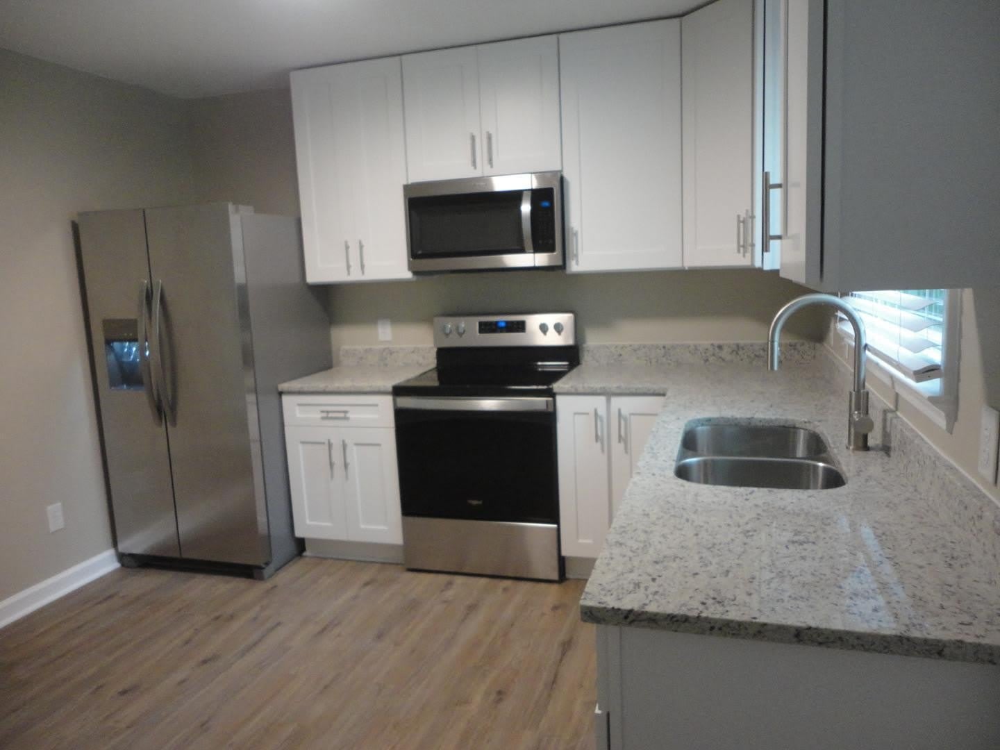 137 W Barbee Street – photo 2
