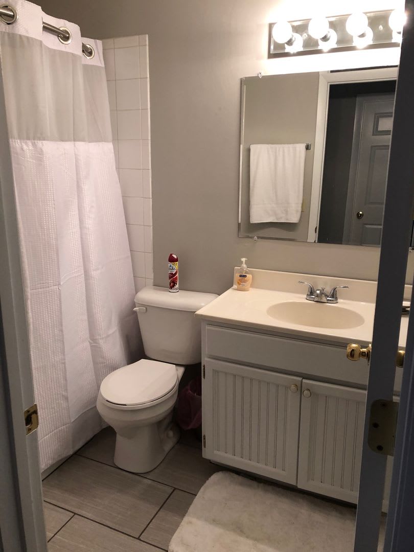 Charming 5 BD/3 BA down the street from Kelley and Luddy! – photo 3