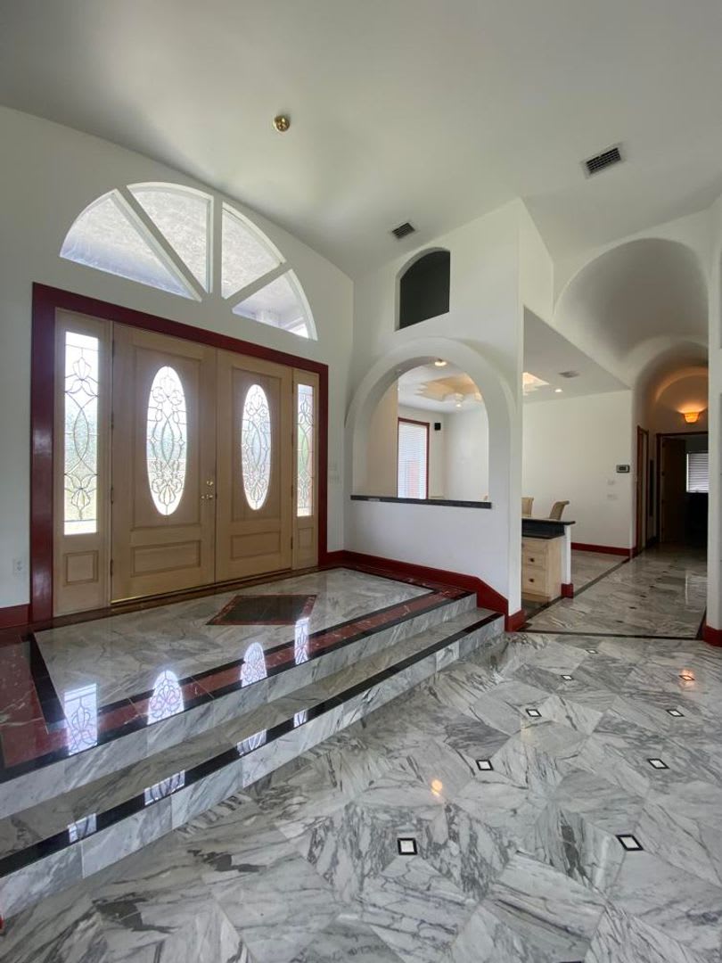 Spacious 3/2 with In-Law Suite – photo 3