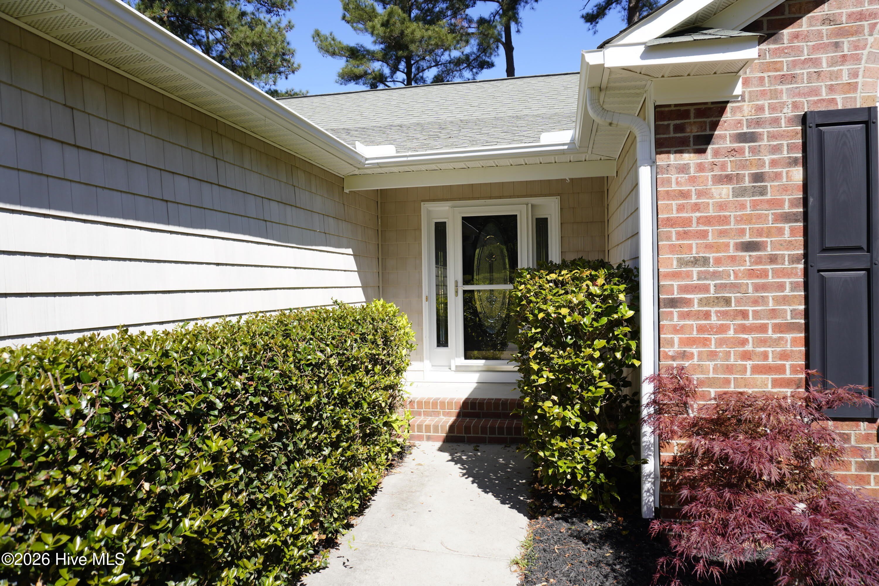 170 Russet Court – photo 4