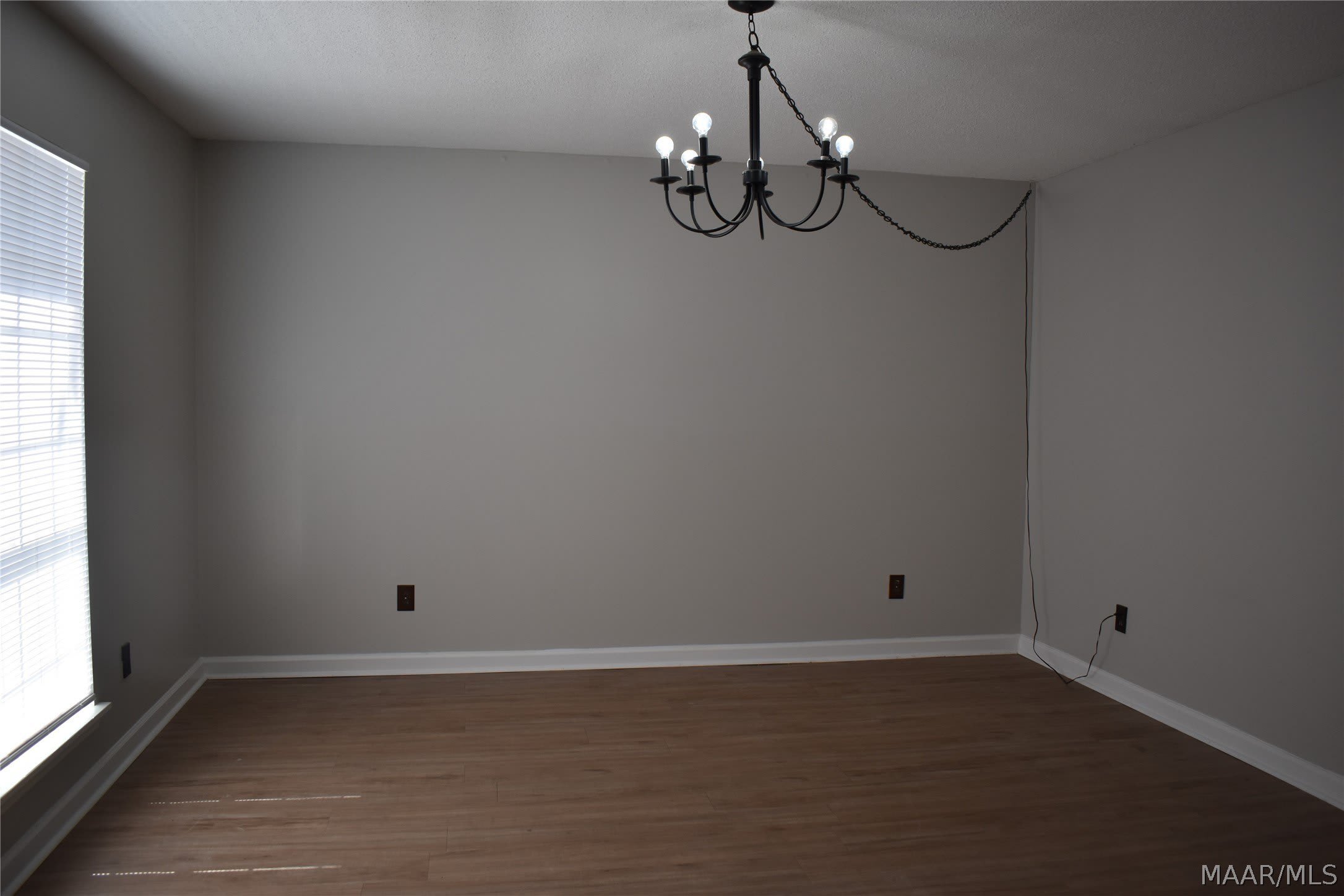 3001 SUTTON Drive – photo 2