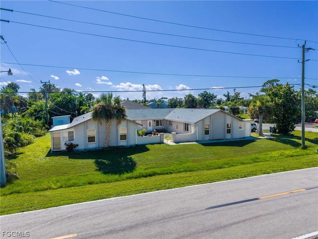 16599 Davis Road – photo 2