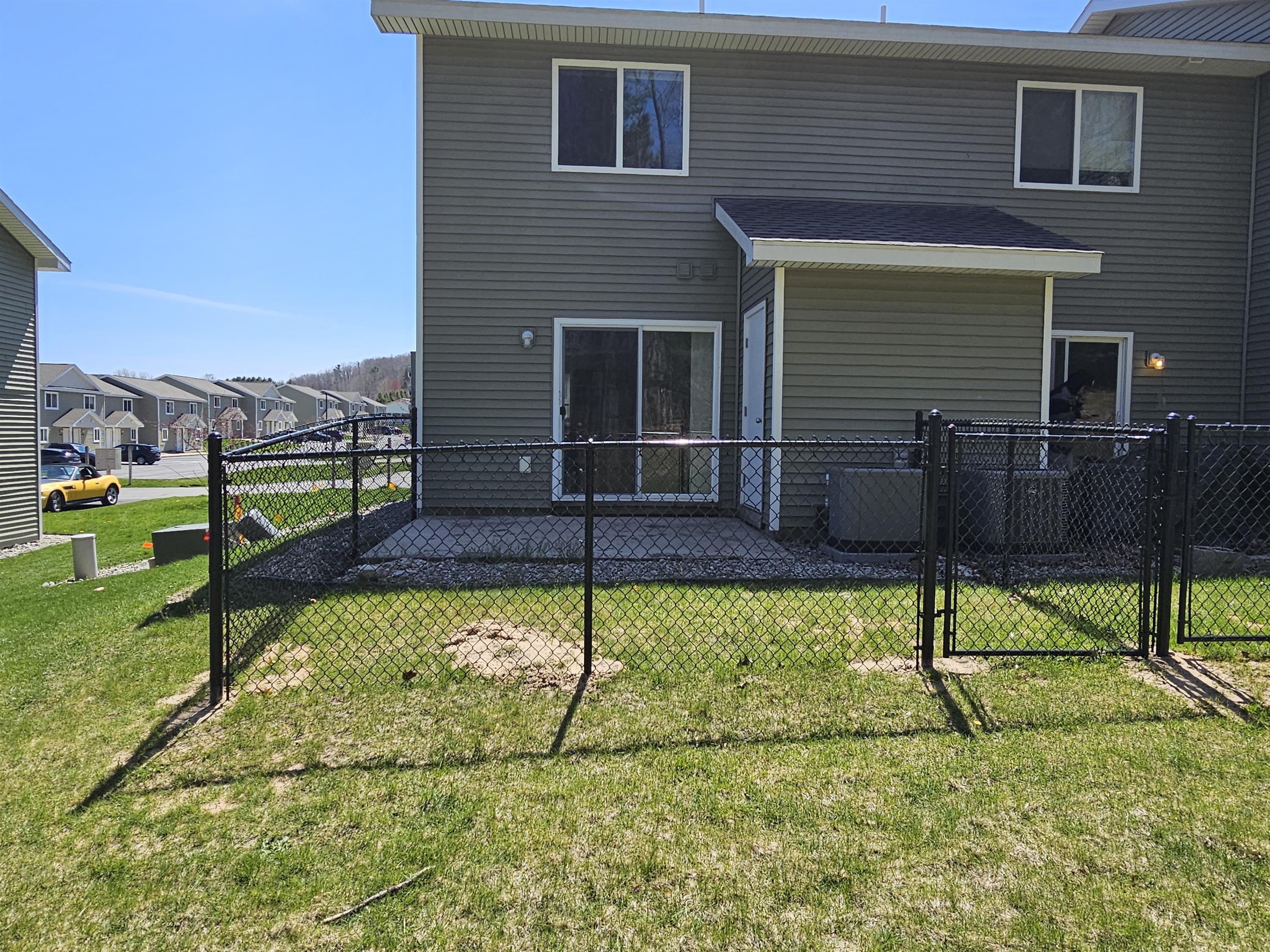 3905 Vale Drive – photo 3
