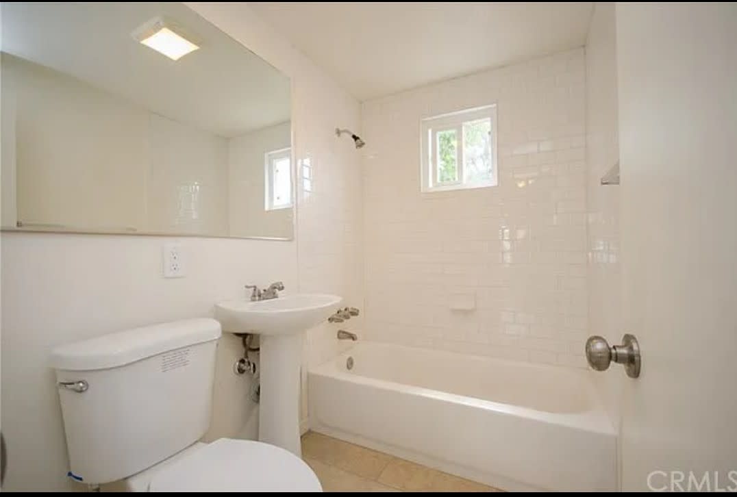 22367 Farragut Avenue – photo 5