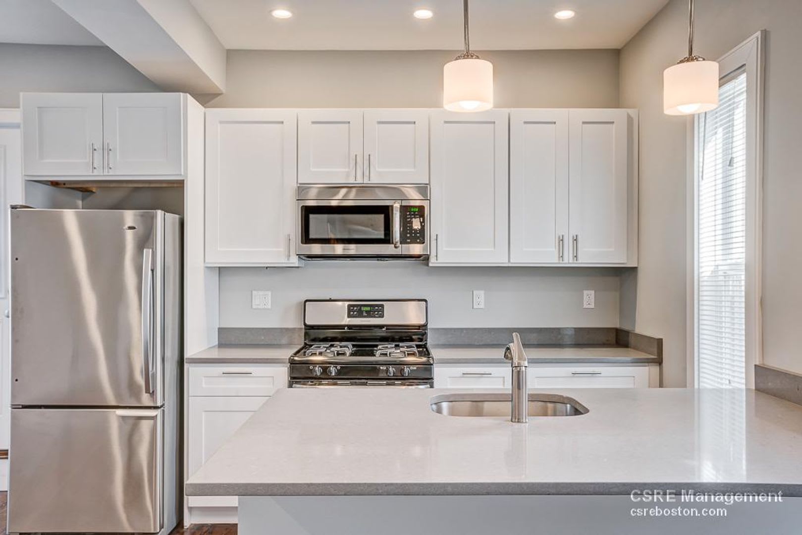 Nice 3 bed in Boston – photo 3
