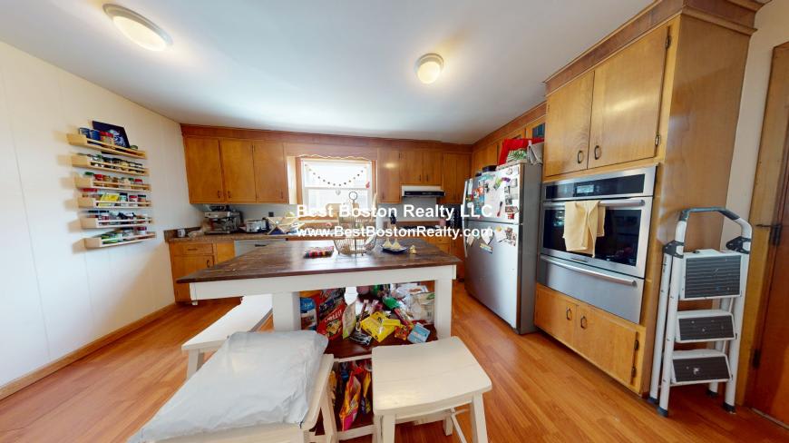 102 Raymond Ave. – photo 3