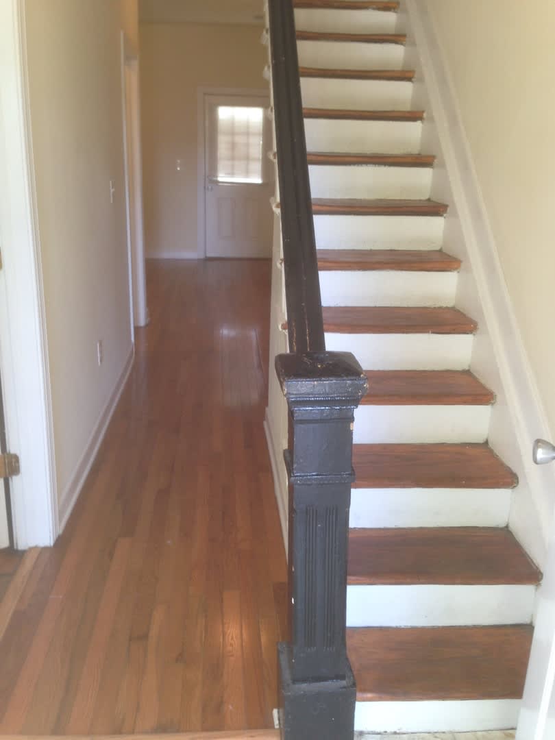 SPACIOUS 3BR/2BA CLOSE TO VCU PARKING DECK! 1242 PARKWOOD AVE. – photo 2