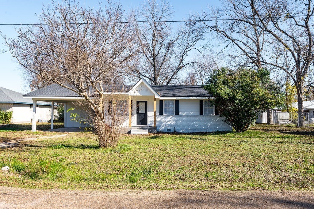 208 N Coleman – photo 4