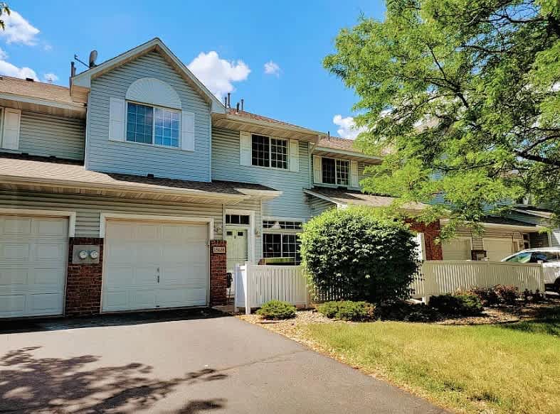 15638 Garnet Way – photo 2