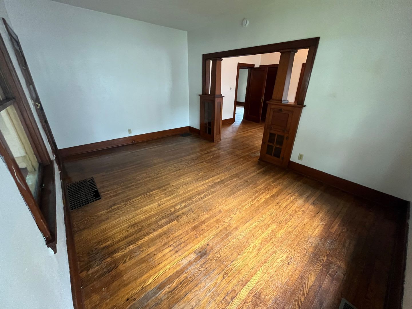 2 Bedroom 1 Bath on Campus- 3 people can occupy! – photo 4