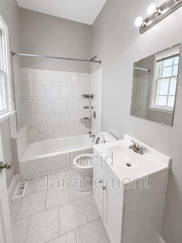 420 Montana Avenue – photo 2