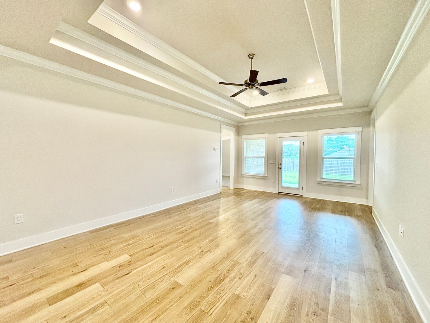 Open-Concept Brick Home – photo 3