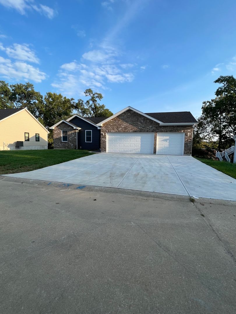 NEW CONSTRUCTION! – photo 2