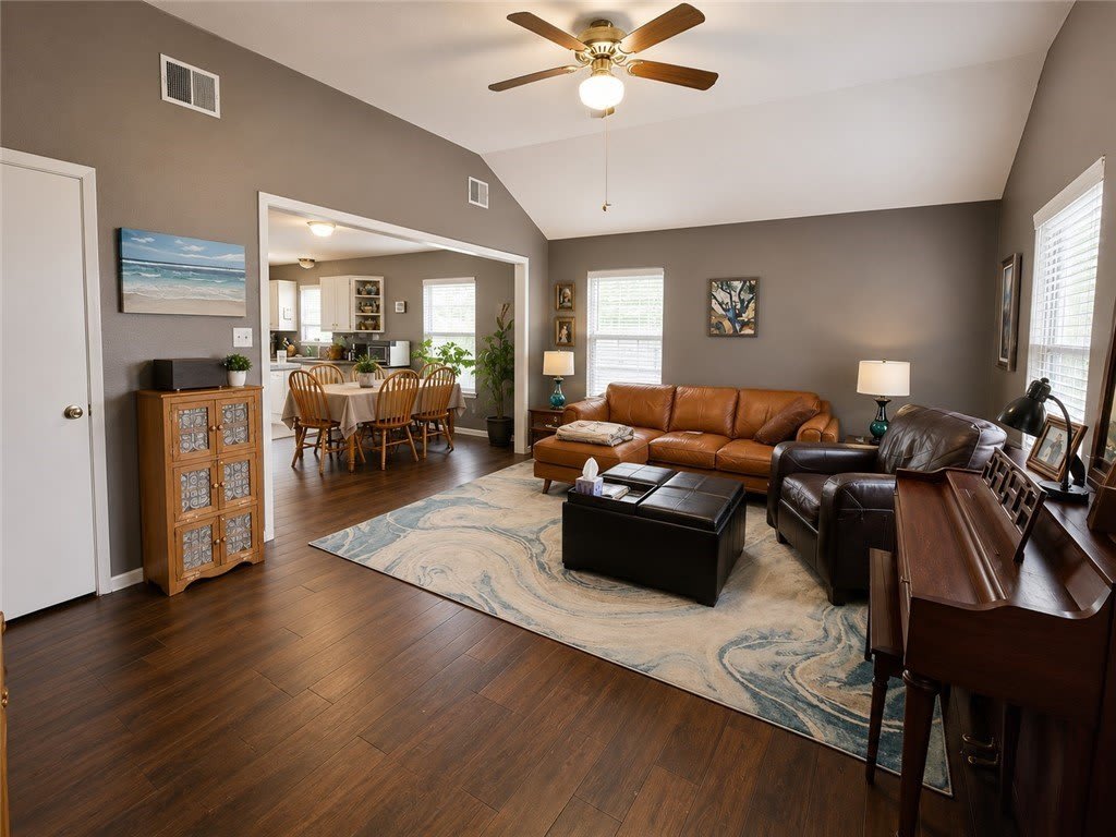406 Bayview Boulevard – photo 3