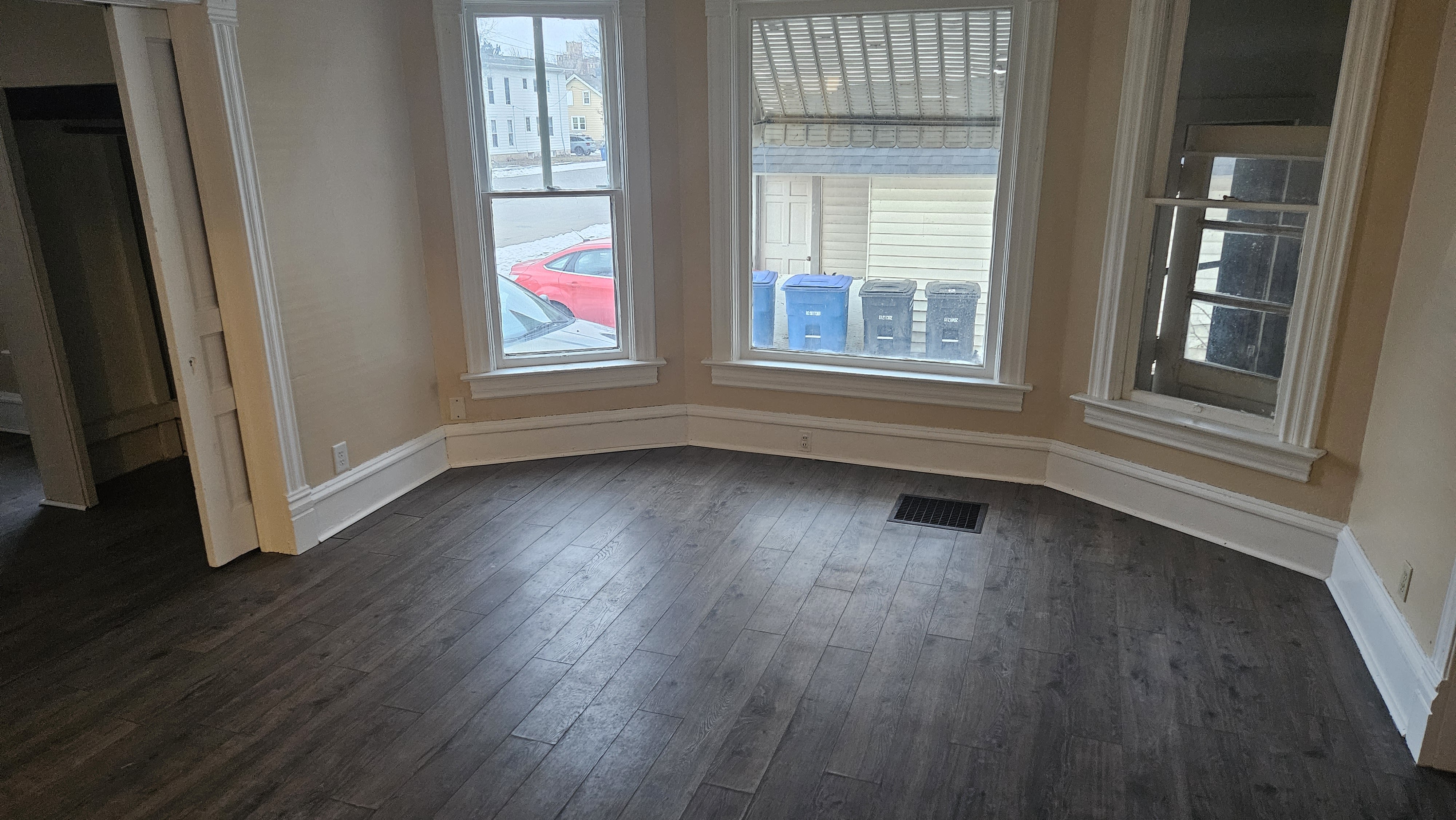 709 Frederick St – photo 4