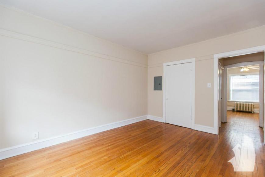 634 W Arlington Pl – photo 4