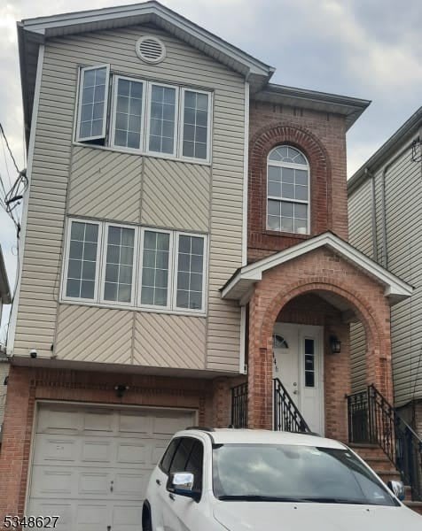 446 Marshall St – photo 2