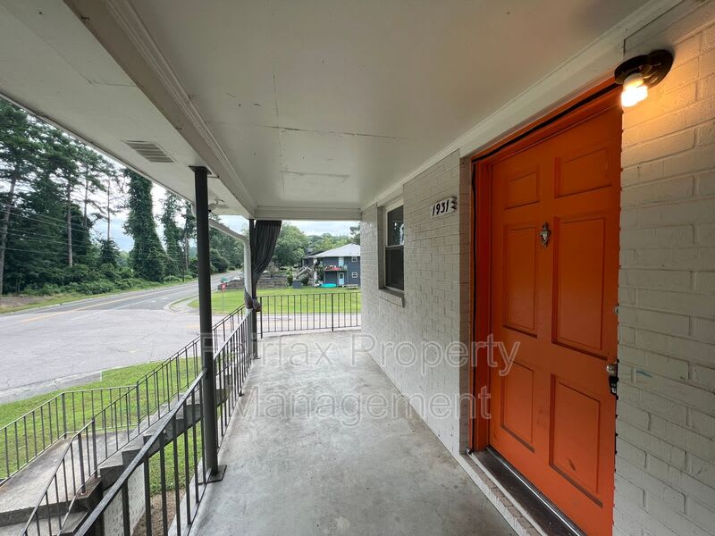 1931 Morehead Avenue – photo 1