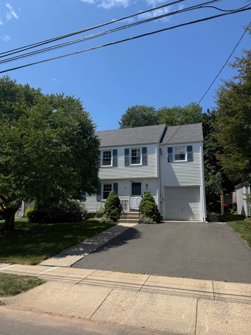 The Brunswick WeHa Center Colonial – photo 1