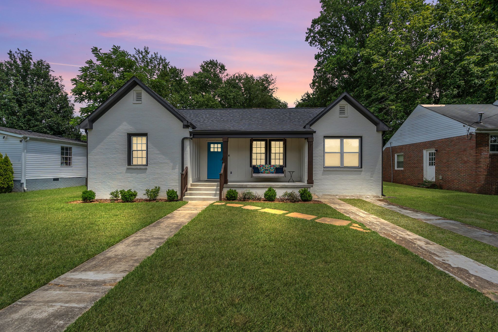 303 1St Ave – photo 2