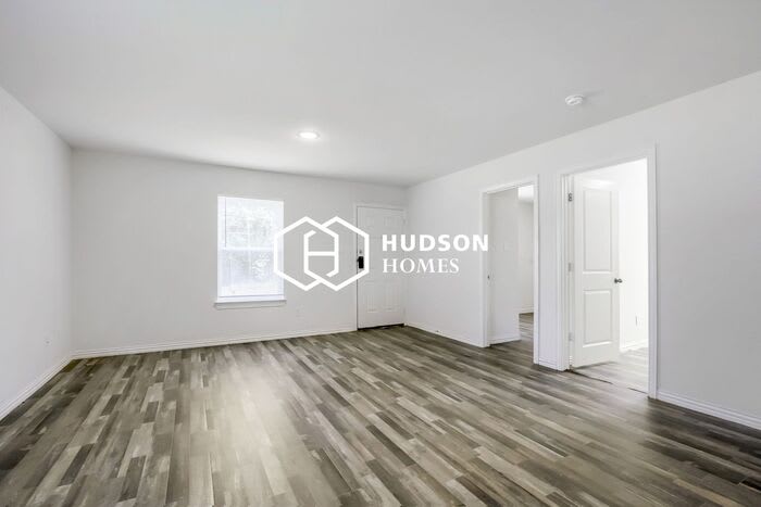 621 West Sabine Street – photo 3